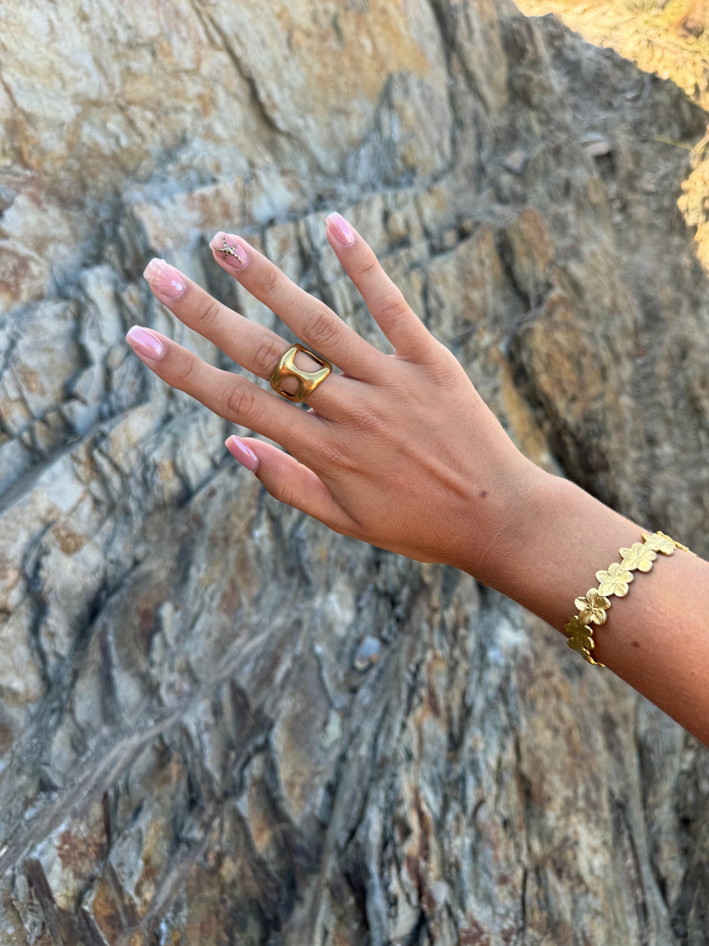 Asymmetrischer Ring